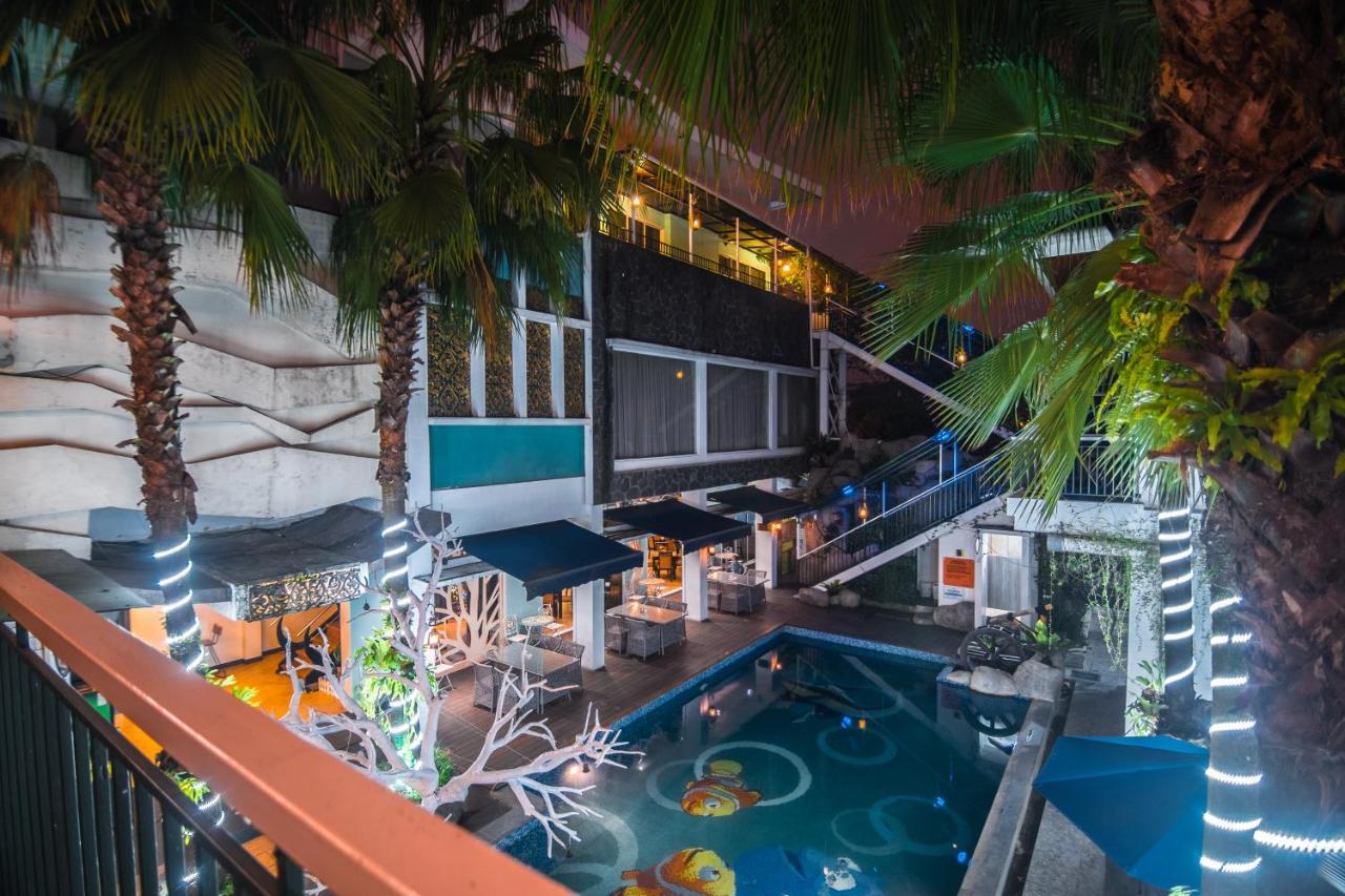 Oxville Hotel Padang  Eksteriør billede