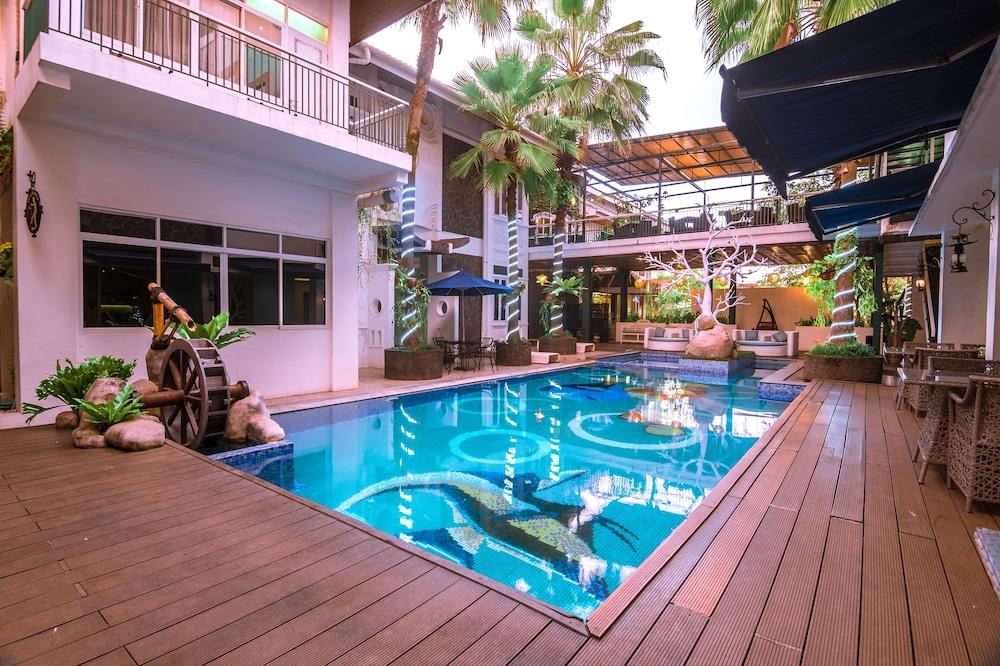 Oxville Hotel Padang  Eksteriør billede