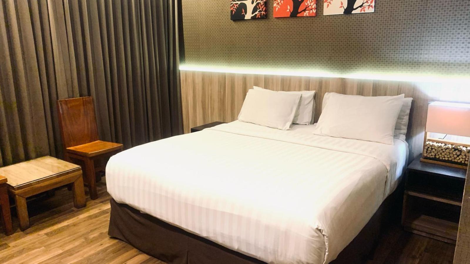 Oxville Hotel Padang  Eksteriør billede